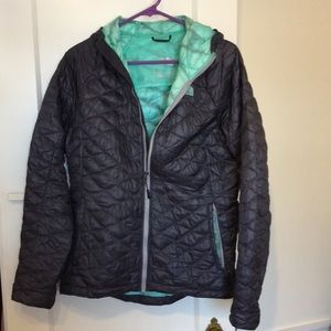 North Face ThermoBall Hoodie Jacket size medium
